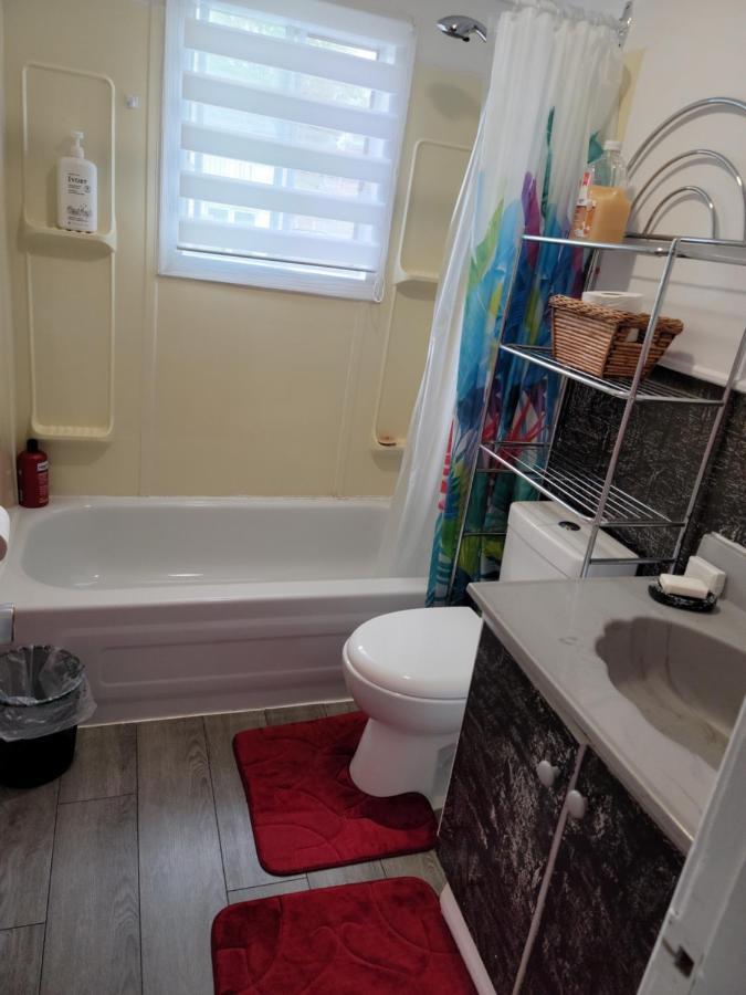 Quiet Cozy Apartment Next To Highway Wifi+Netflix Edmundston Eksteriør bilde